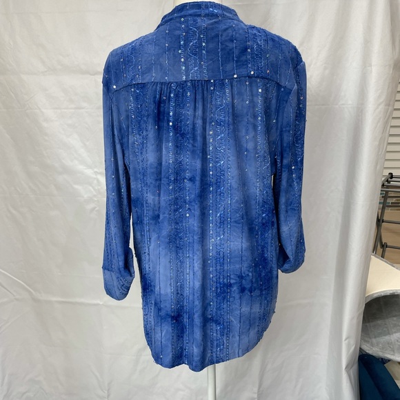 3/$35 Blue sequined tunic XL - Picture 2 of 3